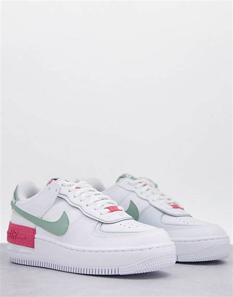 Nike – Air Force 1 Shadow – Sneaker in Weiß, Grau und Archaeo 